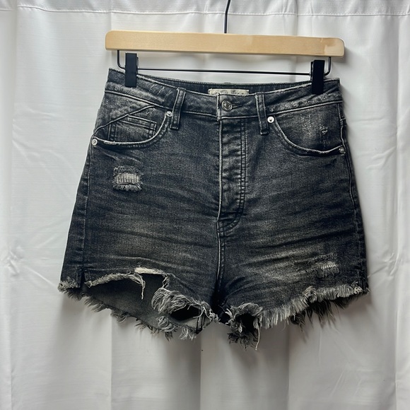We The Free Pants - We The Free Black Gray High Waisted Distresses Shorts- 27
